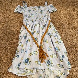 Girls dress